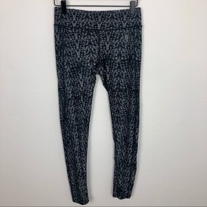 The North Face Pulse Black and Grey Print Leggings